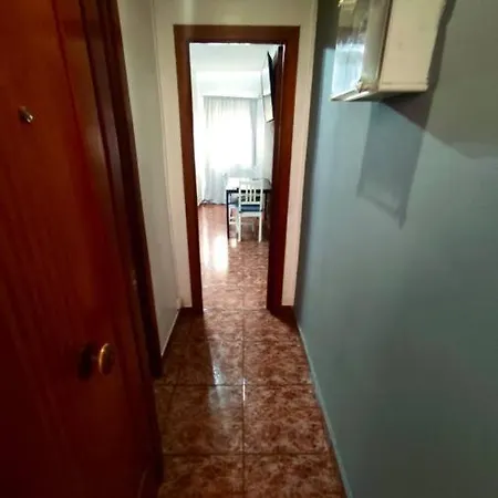 Gran Apartamento De 2 Habitaciones! Al Lado Del Metro Hb *